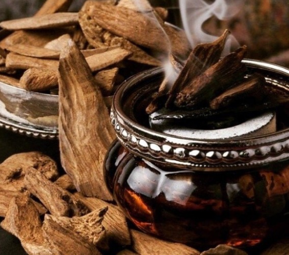 بخور العود الماليزي