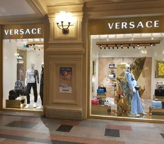 ماركة فرزاتشي VERSACE